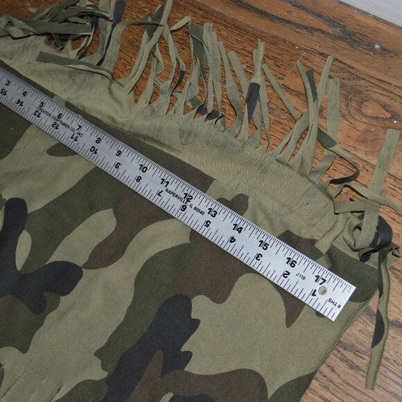 Verta Distressed Ripped fringed Olive Brown Camo Tee Shirt NW Large - Picture 3 of 10
